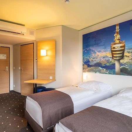 B&B Hotel Stuttgart-Airport/Messe Экстерьер фото